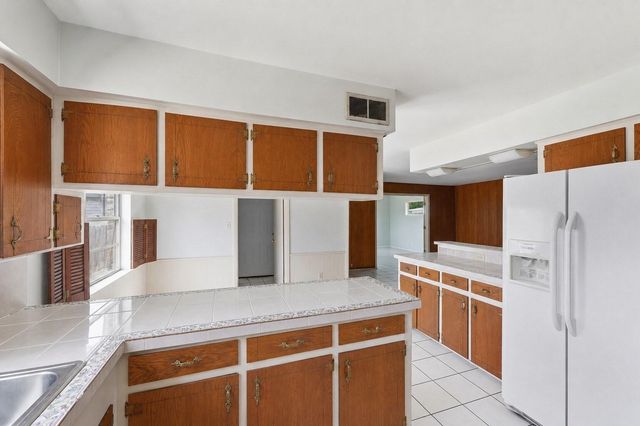 5714 Willowbend Boulevard, Houston, TX 77096