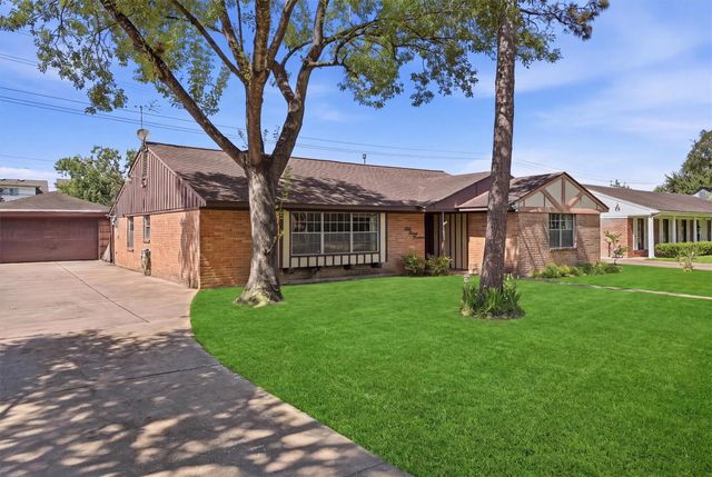 5714 Willowbend Boulevard, Houston, TX 77096