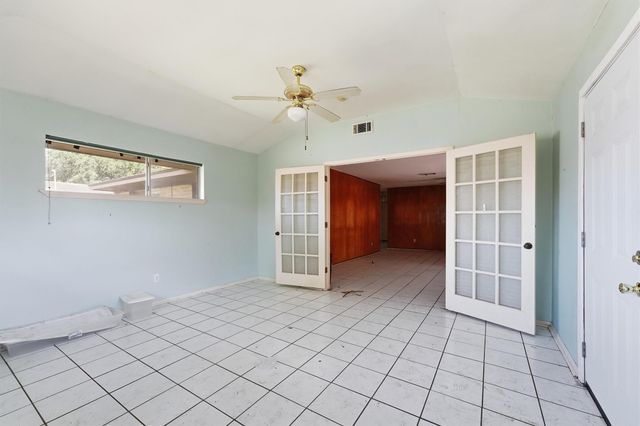 5714 Willowbend Boulevard, Houston, TX 77096