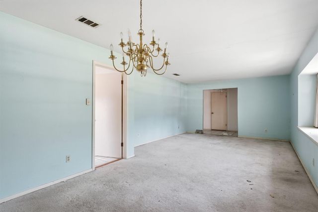 5714 Willowbend Boulevard, Houston, TX 77096