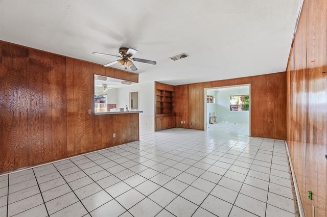 5714 Willowbend Boulevard, Houston, TX 77096