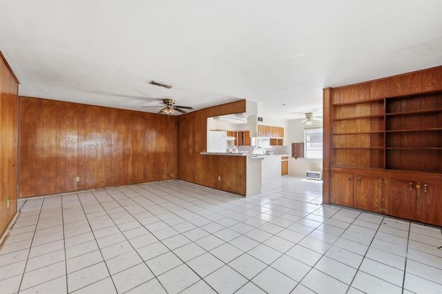 5714 Willowbend Boulevard, Houston, TX 77096