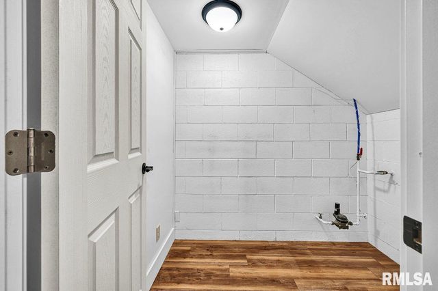 303 S HOLLYBROOK Drive, Chillicothe, IL 61523