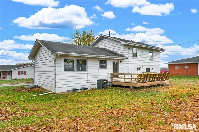 303 S HOLLYBROOK Drive, Chillicothe, IL 61523