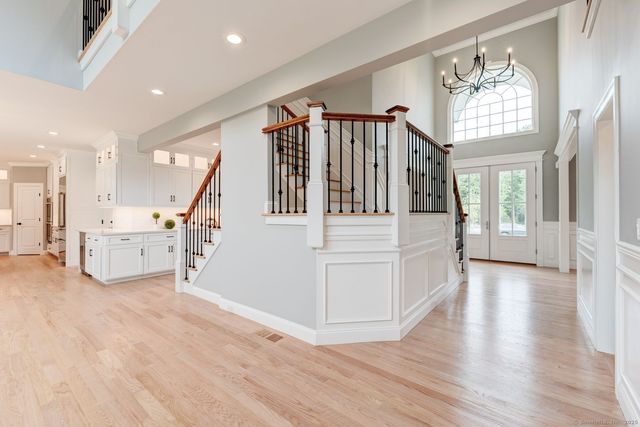96 Crosby Road, Glastonbury, CT 06033