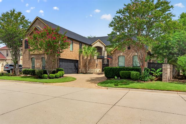 3801 Park Manor Court, Arlington, TX 76017