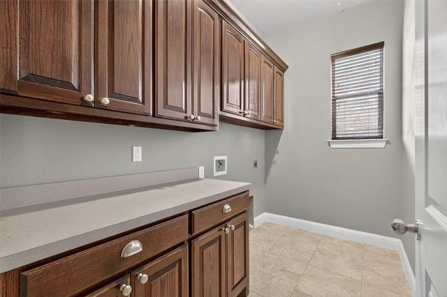 3801 Park Manor Court, Arlington, TX 76017
