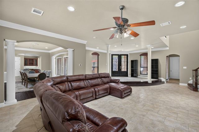 3801 Park Manor Court, Arlington, TX 76017
