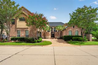 3801 Park Manor Court, Arlington, TX 76017