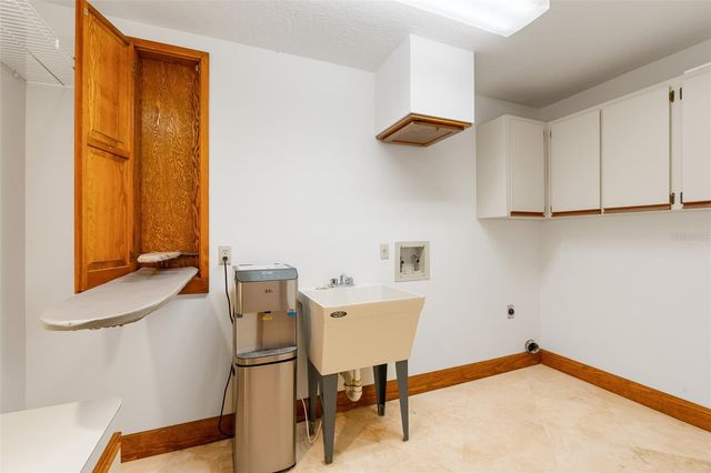 8133 OAKLAND PLACE, Orlando, FL 32819