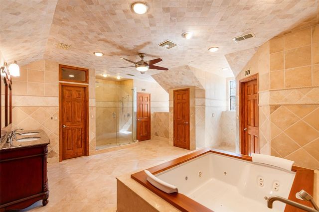 8133 OAKLAND PLACE, Orlando, FL 32819