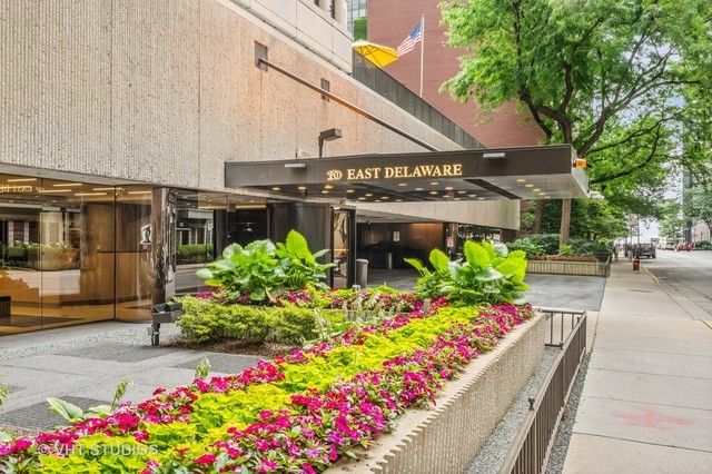 200 E Delaware Place 4DE, Chicago, IL 60611