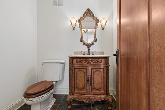 200 E Delaware Place 4DE, Chicago, IL 60611