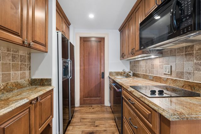 200 E Delaware Place 4DE, Chicago, IL 60611