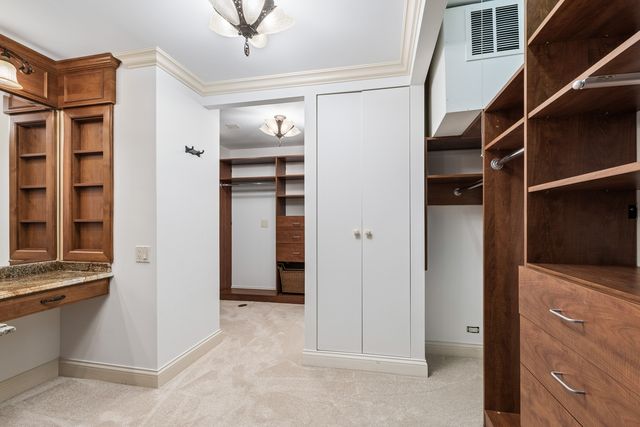 200 E Delaware Place 4DE, Chicago, IL 60611