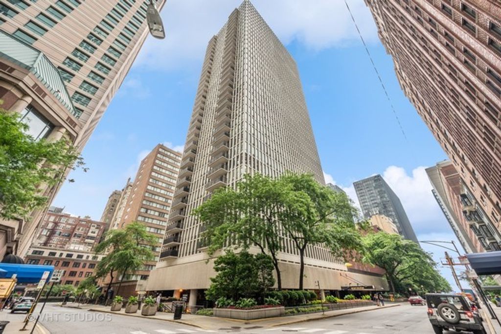200 E Delaware Place 4DE, Chicago, IL 60611