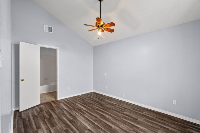 2540 Winter Oak Street, Dallas, TX 75227