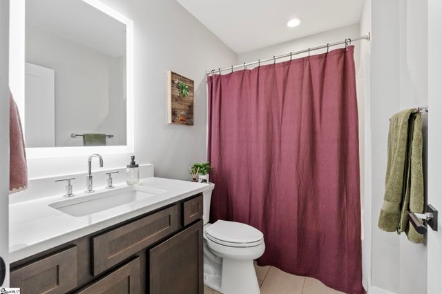 10 Walker Road, Piedmont, SC 29673