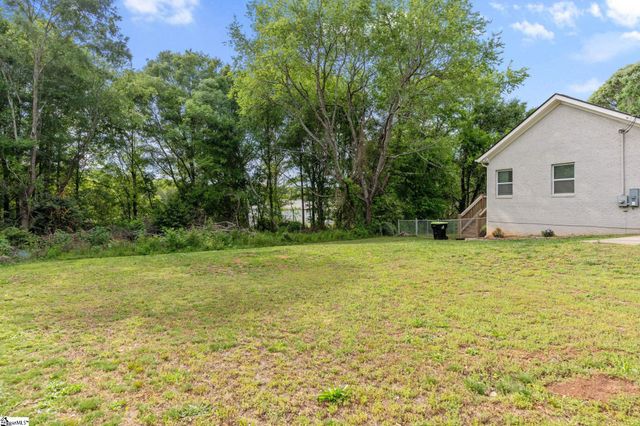 10 Walker Road, Piedmont, SC 29673