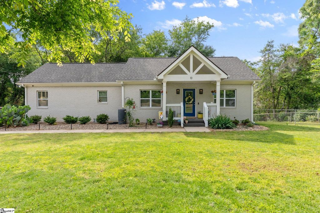 10 Walker Road, Piedmont, SC 29673