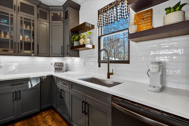 53736 Terre Verde Hills Court, South Bend, IN 46628