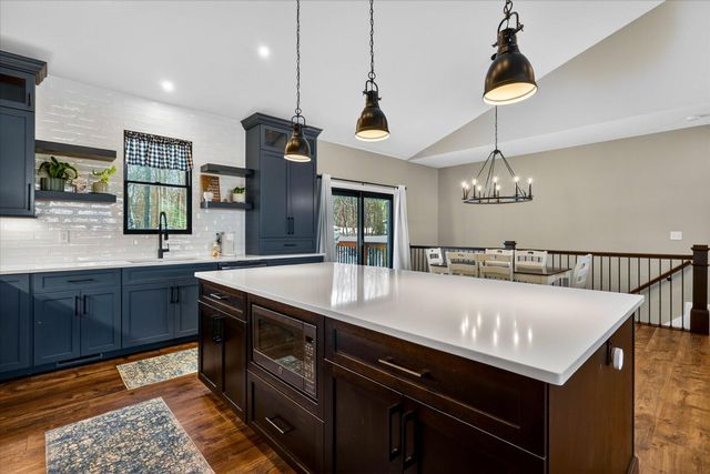 53736 Terre Verde Hills Court, South Bend, IN 46628