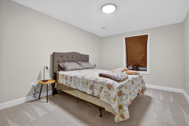 53736 Terre Verde Hills Court, South Bend, IN 46628