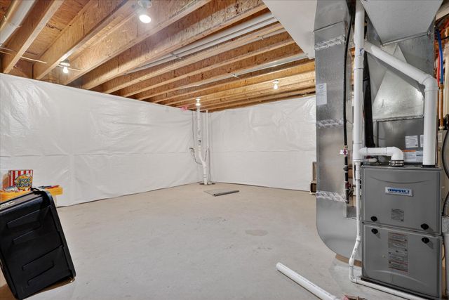 53736 Terre Verde Hills Court, South Bend, IN 46628