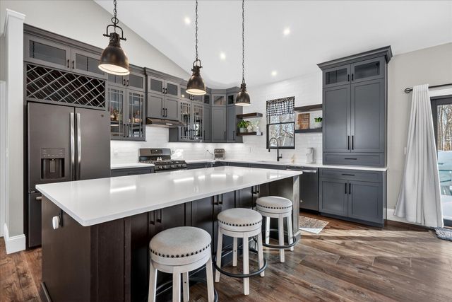 53736 Terre Verde Hills Court, South Bend, IN 46628