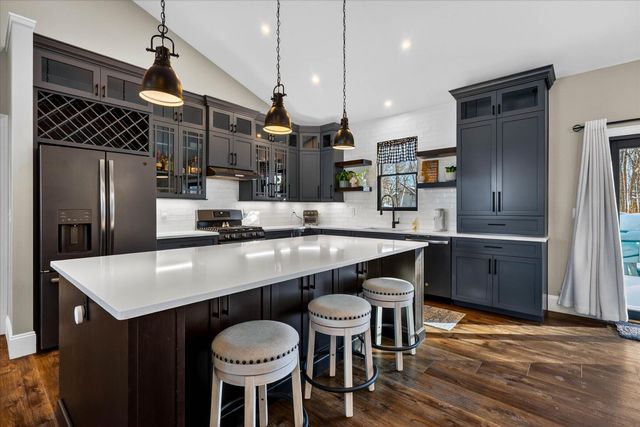 53736 Terre Verde Hills Court, South Bend, IN 46628