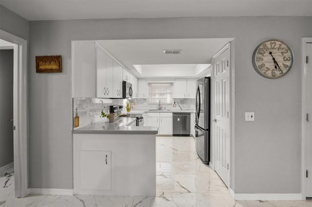 416 BARBADOS CIRCLE, Lakeland, FL 33803