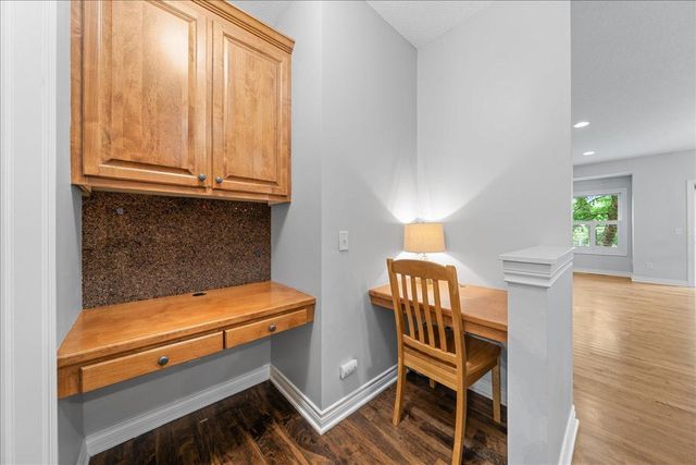 11605 Ivywood Trail, Woodbury, MN 55129