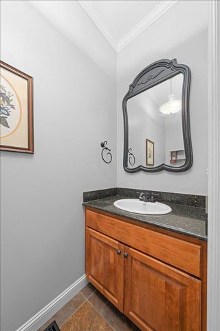 11605 Ivywood Trail, Woodbury, MN 55129