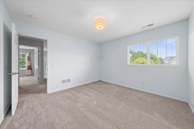 11605 Ivywood Trail, Woodbury, MN 55129