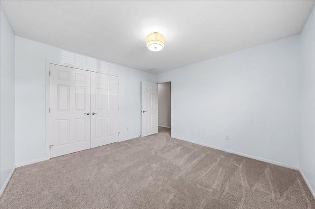 11605 Ivywood Trail, Woodbury, MN 55129