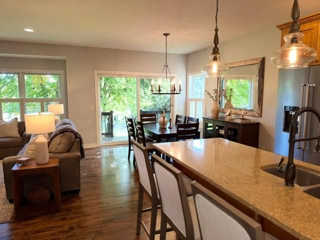 11605 Ivywood Trail, Woodbury, MN 55129