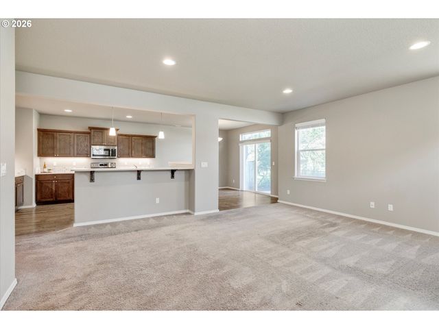 1631 22ND Ave, Forest Grove, OR 97116