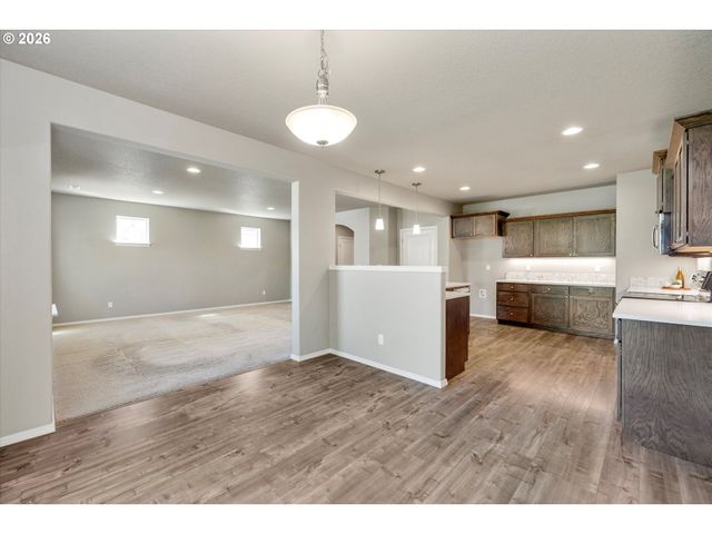 1631 22ND Ave, Forest Grove, OR 97116