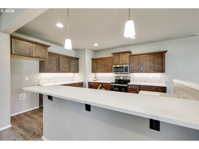 1631 22ND Ave, Forest Grove, OR 97116