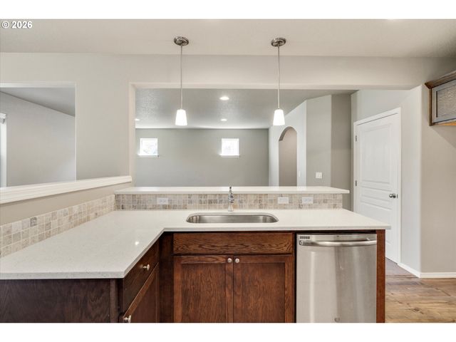 1631 22ND Ave, Forest Grove, OR 97116