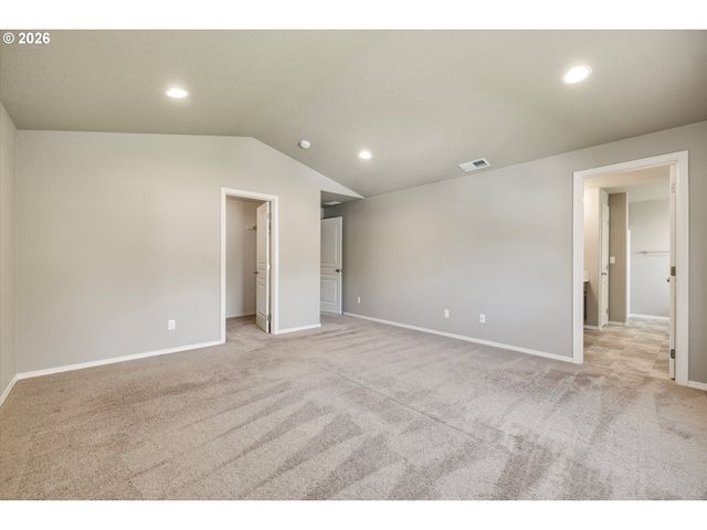 1631 22ND Ave, Forest Grove, OR 97116