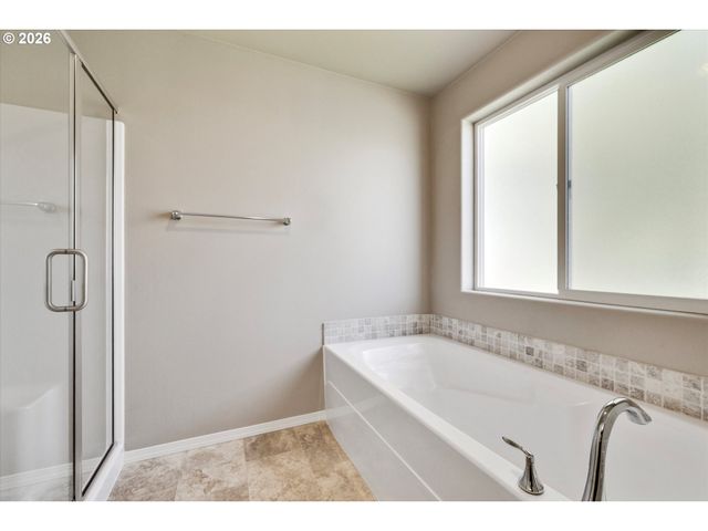 1631 22ND Ave, Forest Grove, OR 97116