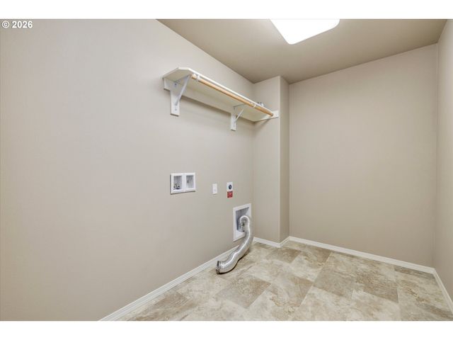 1631 22ND Ave, Forest Grove, OR 97116