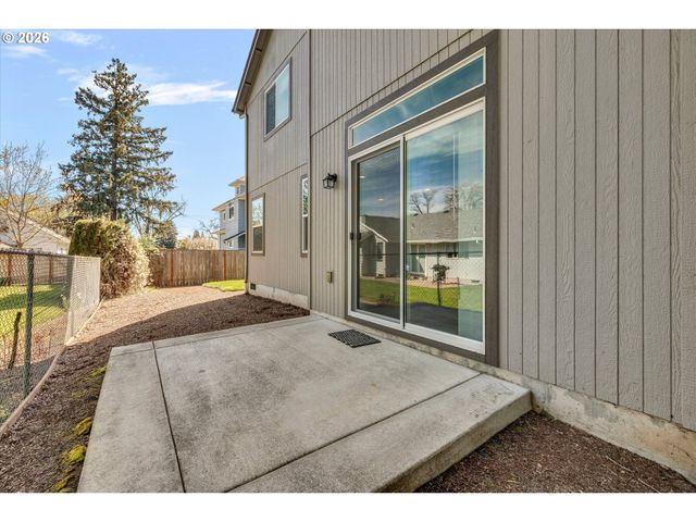1631 22ND Ave, Forest Grove, OR 97116