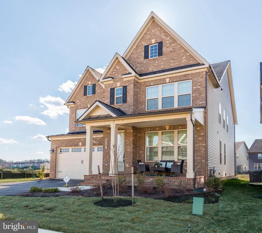Image 1 of property listing at 6547 CLUBHOUSE DR, Laurel, MD 20708