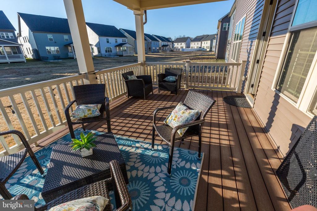 Image 33 of property listing at 6547 CLUBHOUSE DR, Laurel, MD 20708