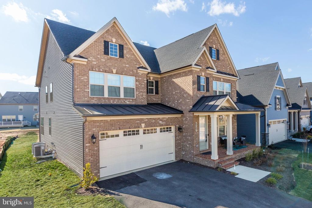 Image 4 of property listing at 6547 CLUBHOUSE DR, Laurel, MD 20708