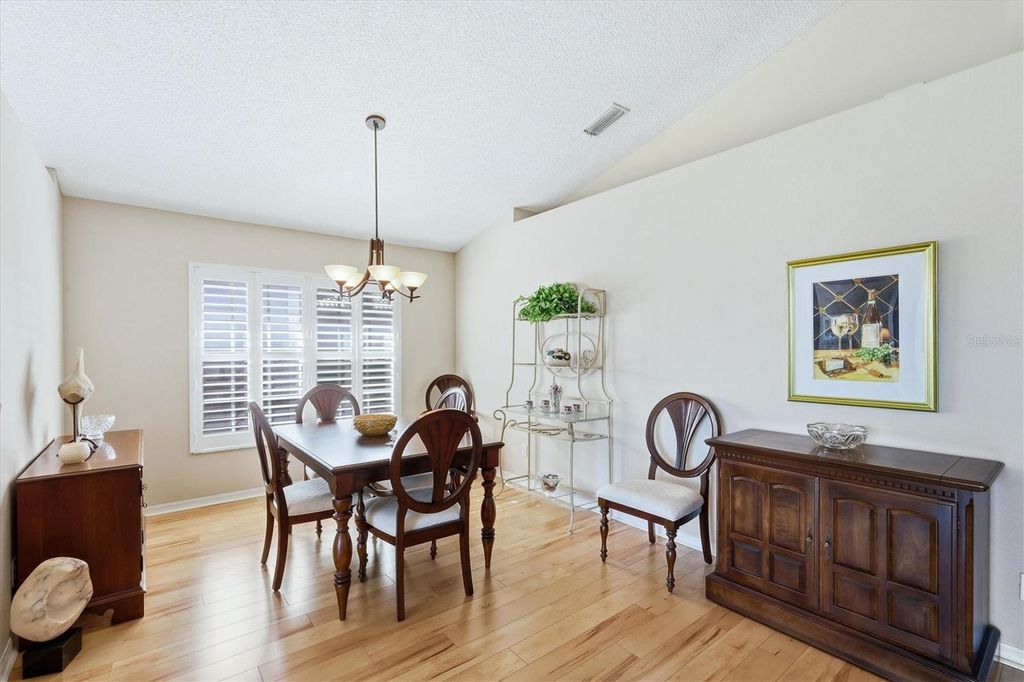 Image 9 of property listing at 1611 SLATE COURT, Venice, FL 34292