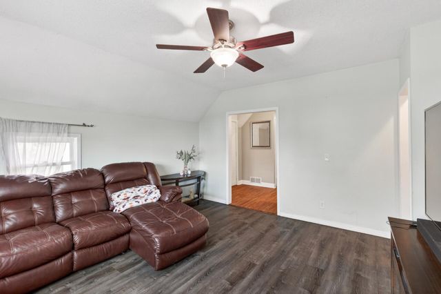 144 2nd Avenue S, South Saint Paul, MN 55075