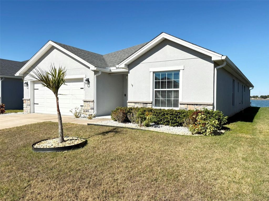 Image 2 of property listing at 5311 WHITE EGRET LANE, Lakeland, FL 33811